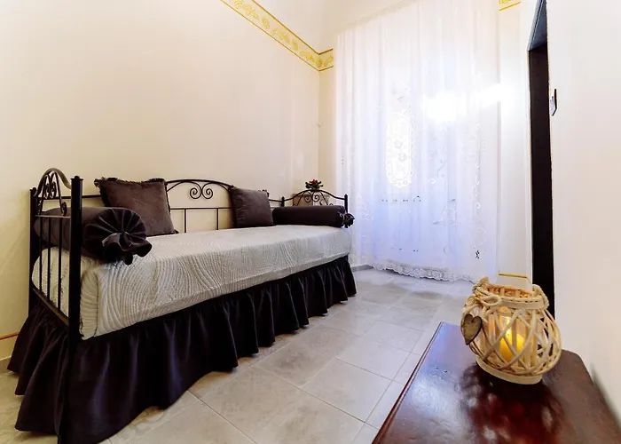 Nelle Favole The Classic Bed and Breakfast Toirano